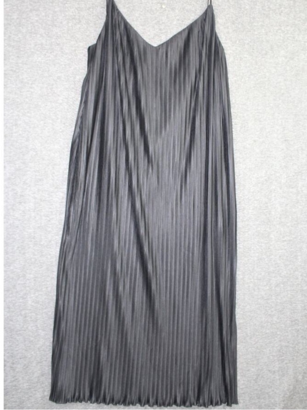 Astr Black Pleated Midi Slip Dress with Side Slit - Picture 2 of 3